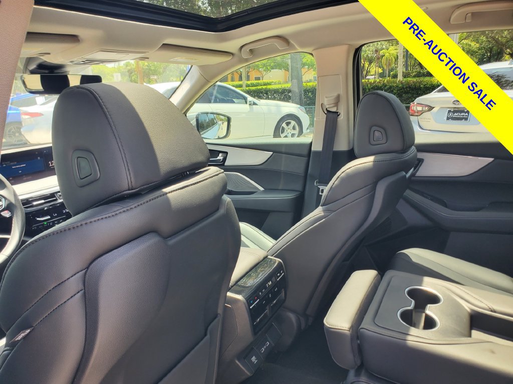 Certified 2024 Acura MDX FWD image 11