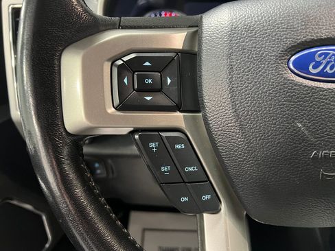 Used 2021 Ford F250 Lariat w/ Chrome Package image 10