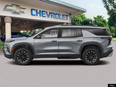 New 2026 Chevrolet Traverse High Country w/ LPO, Floor Liner Package image 3