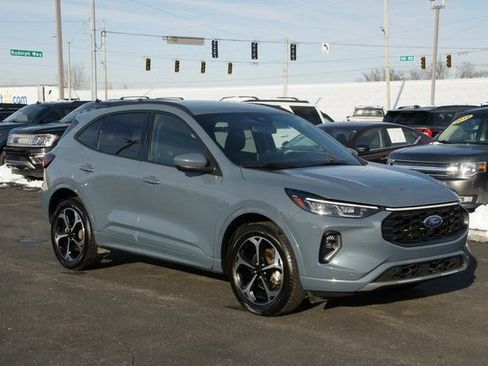 Used 2023 Ford Escape ST-Line Elite image 2