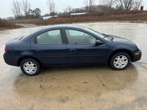Used 2005 Dodge Neon SXT image 4