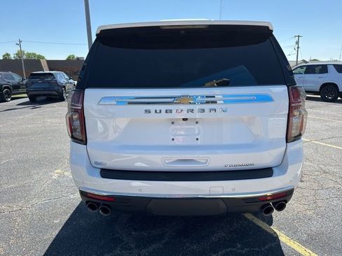 Used 2023 Chevrolet Suburban Premier image 6