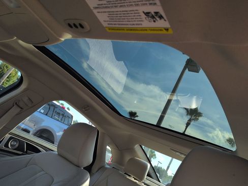 Used 2020 Lincoln MKZ Reserve w/ Luxury Package FWD image 18
