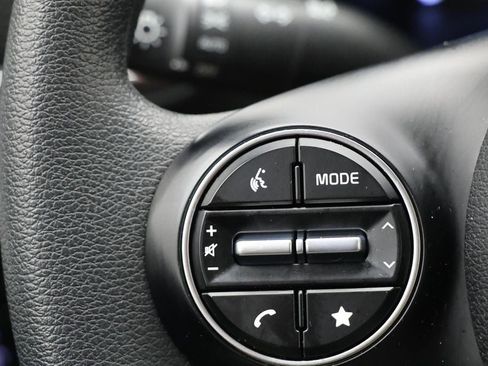 Used 2025 Kia Soul LX w/ LX Technology Package image 19