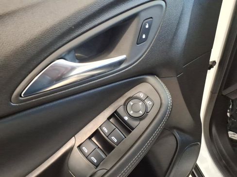 Used 2024 Buick Encore GX Preferred FWD image 14