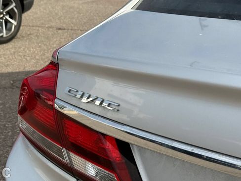 Used 2013 Honda Civic EX image 12