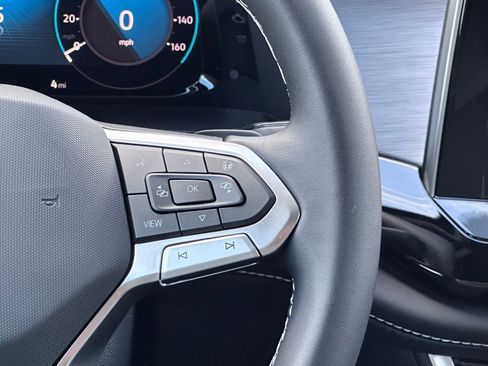 New 2026 Volkswagen Atlas Cross Sport SE image 23