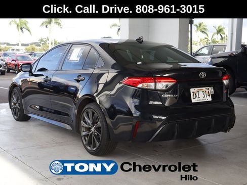Used 2023 Toyota Corolla SE FWD image 3