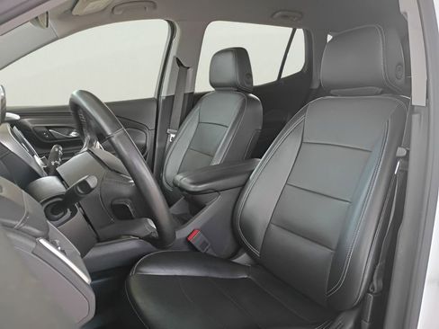 Used 2023 GMC Terrain SLT FWD image 27