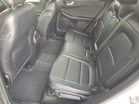 Used 2021 Ford Escape SEL w/ Technology Package FWD image 15