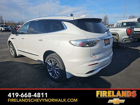 Used 2024 Buick Enclave Avenir w/ Avenir Technology Package image 8