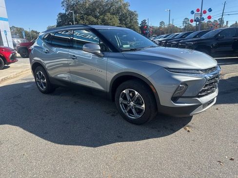 Used 2024 Chevrolet Blazer LT image 6