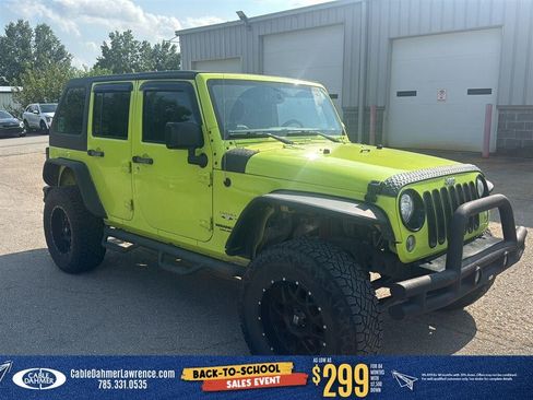 Used 2017 Jeep Wrangler Unlimited Sahara w/ Dual Top Group AWD/4WD image 1