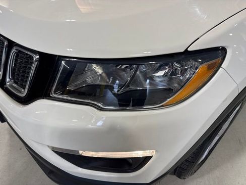 Used 2020 Jeep Compass Latitude FWD image 29