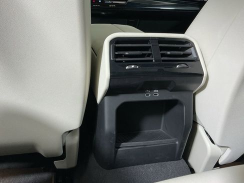 Certified 2025 BMW 530i xDrive w/ Executive Package image 25