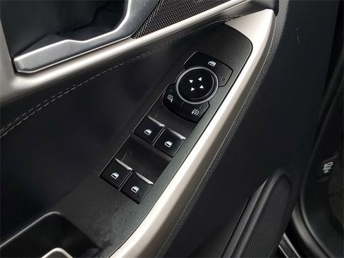 Certified 2023 Ford Explorer XLT image 10