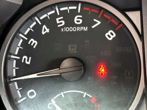Used 2022 Toyota Tacoma TRD Off-Road AWD/4WD image 29
