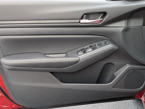 New 2025 Nissan Altima 2.5 SV image 12