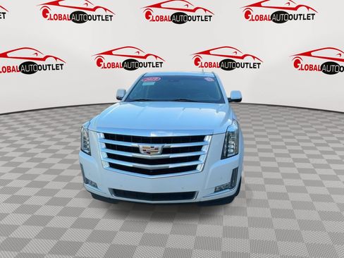 Used 2019 Cadillac Escalade ESV Luxury AWD/4WD image 3