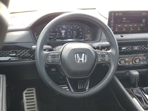Used 2024 Honda Accord Sport image 12