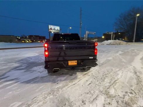 Used 2022 Chevrolet Silverado 1500 Custom Trail Boss w/ LPO, Dark Essentials Package image 7