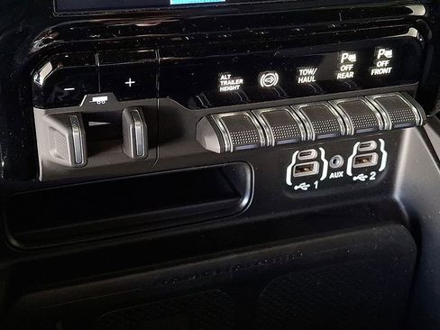 Used 2024 RAM 3500 Limited w/ Night Edition image 11