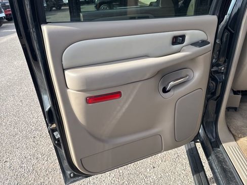 Used 2006 GMC Sierra 1500 Denali w/ Onstar Plus Package image 18