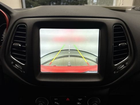 Used 2021 Jeep Compass Trailhawk w/ Convenience Group image 15