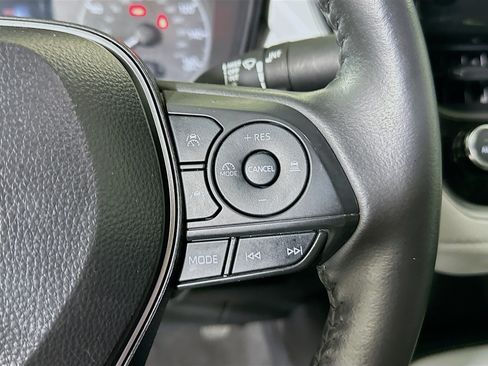 Used 2024 Toyota Corolla SE FWD image 17