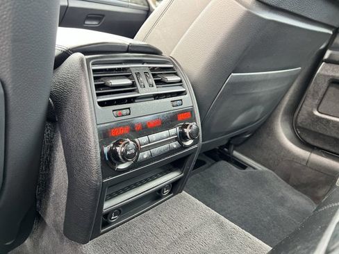 Used 2015 BMW 750i xDrive image 22