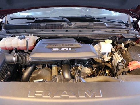 Used 2022 RAM 1500 Limited w/ Body Color Bumper Group image 41