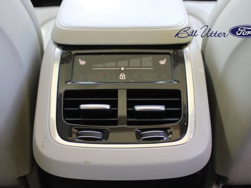 Used 2022 Volvo XC90 T6 Inscription w/ Advanced Package AWD/4WD image 16