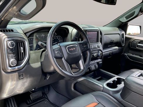 Used 2021 GMC Sierra 1500 AT4 w/ Off-Road Performance Package AWD/4WD image 17