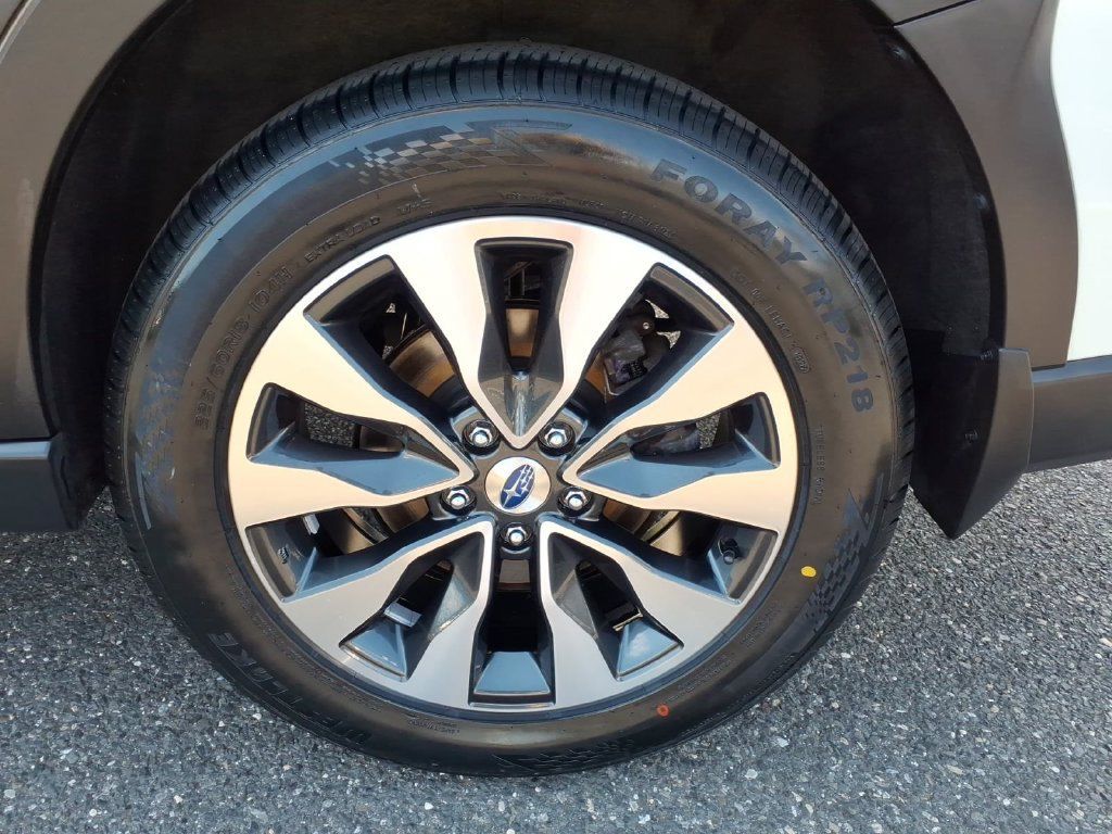 Certified 2024 Subaru Outback Touring XT AWD/4WD image 17