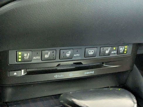 Used 2020 Lexus ES 300h w/ Accessory Package FWD image 24