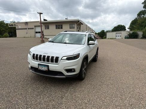 Used 2019 Jeep Cherokee Limited AWD/4WD image 5