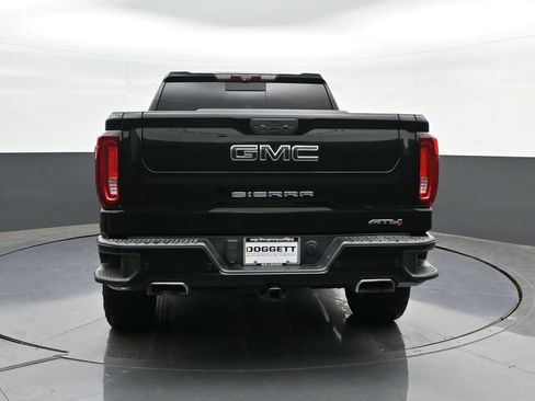 Used 2021 GMC Sierra 1500 AT4 w/ AT4 Premium Package AWD/4WD image 8