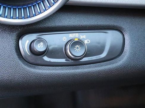 Used 2024 Chevrolet Trax LT w/ Driver Confidence Package image 30