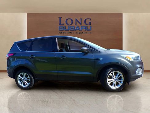 Used 2017 Ford Escape SE AWD/4WD image 6