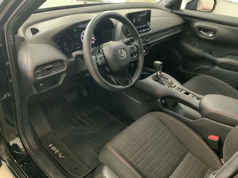 Used 2023 Honda HR-V Sport image 4