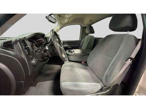 Used 2008 GMC Sierra 1500 SLE w/ Z71 Off-Road Package RWD image 13
