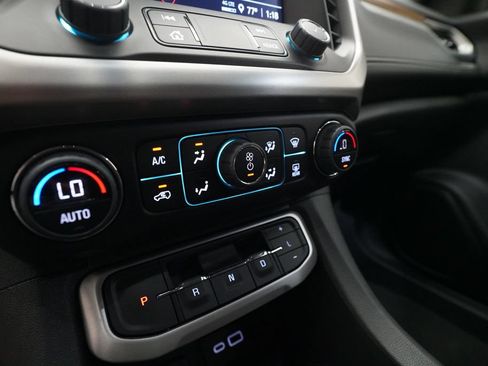 Used 2023 GMC Acadia SLE AWD/4WD image 21