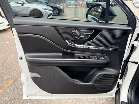 Certified 2021 Lincoln Corsair AWD w/ Premium Package image 29