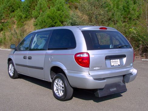 Used 2005 Dodge Grand Caravan SE w/ PWR Convenience Group image 4