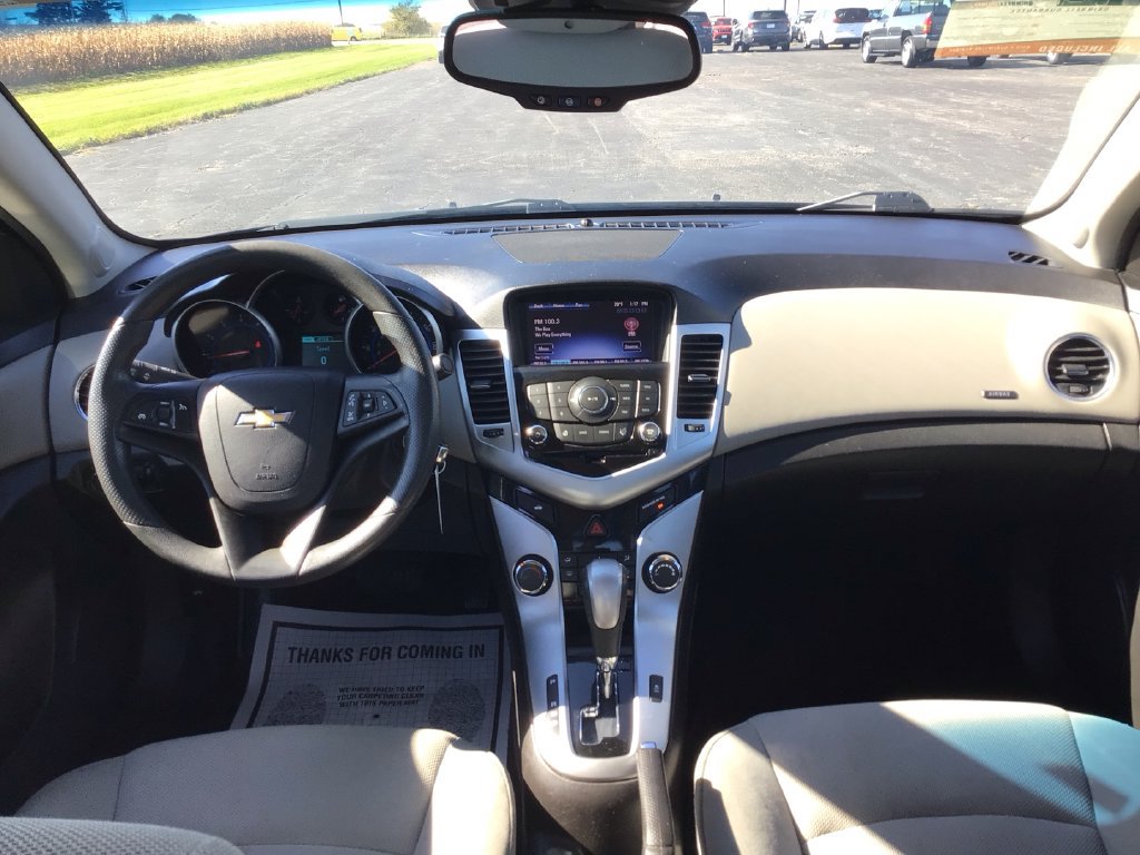 Used 2015 Chevrolet Cruze LT FWD image 21