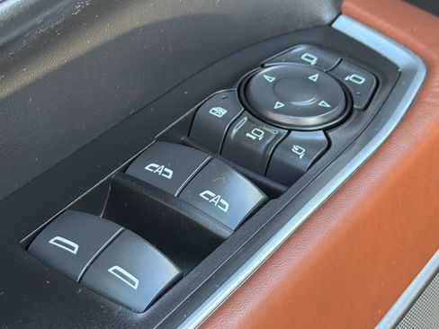 Used 2025 GMC Sierra 3500 Denali Ultimate image 28