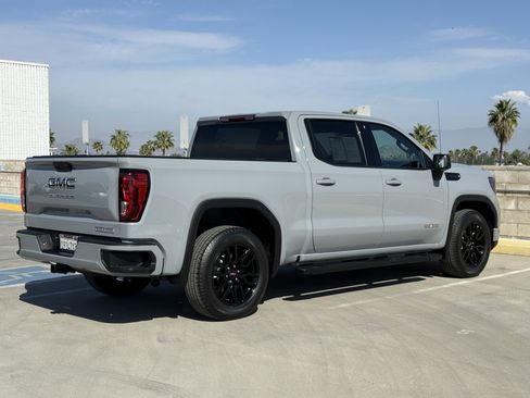 Used 2024 GMC Sierra 1500 Elevation w/ LPO, Elevation Black Package image 11