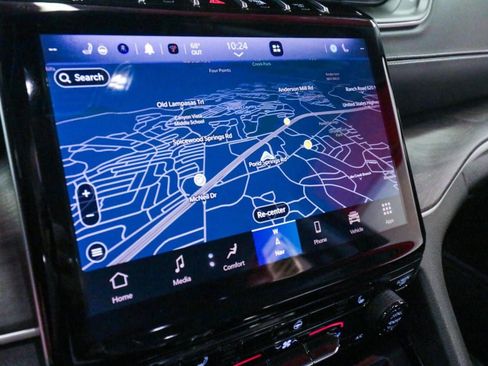 Used 2023 Jeep Grand Cherokee Limited w/ Trailer Tow Prep Group (B) image 18