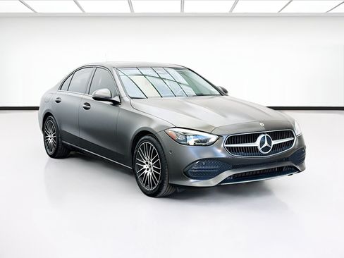 Used 2023 Mercedes-Benz C 300 Sedan image 3