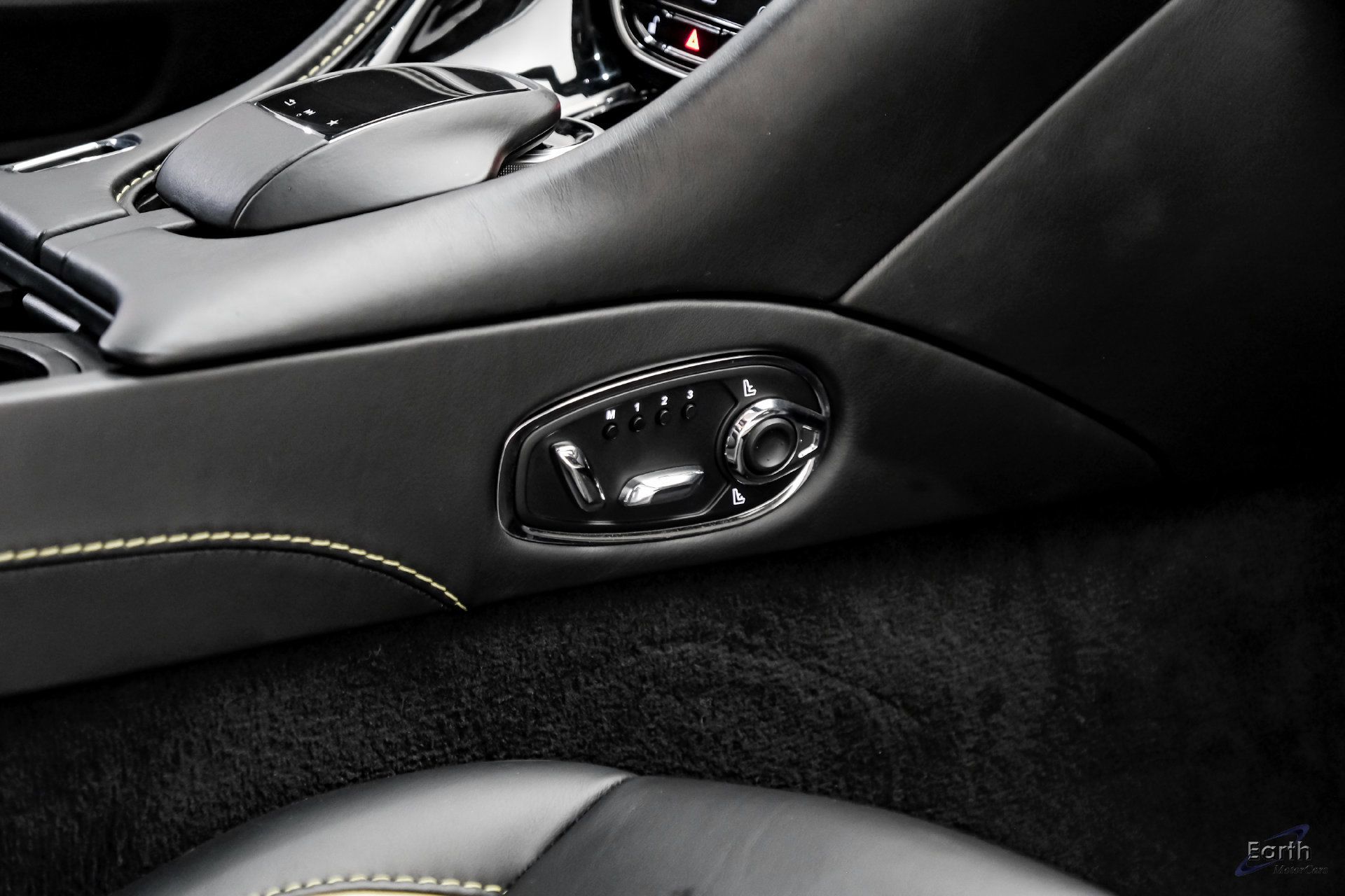 Used 2019 Aston Martin DBS Superleggera RWD image 61